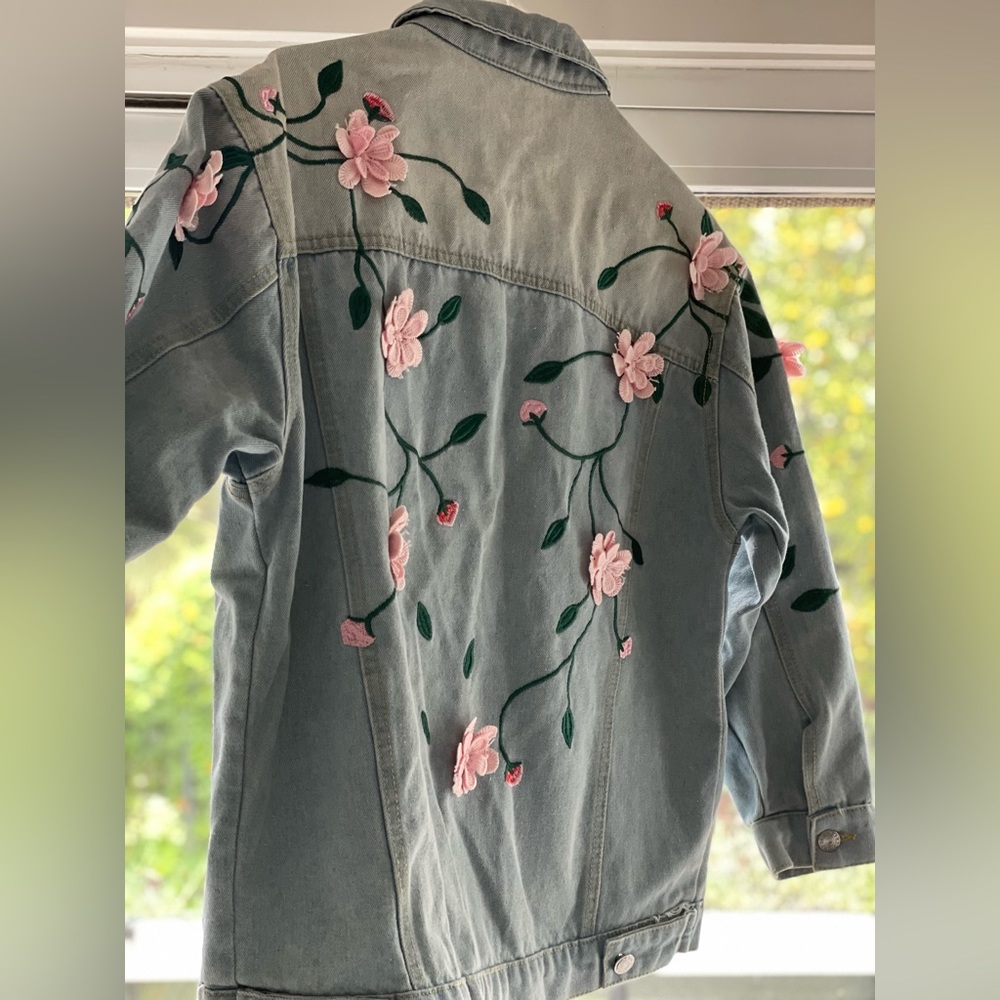 🌸Flower Appliques Denim Jacket - Picture 12 of 13